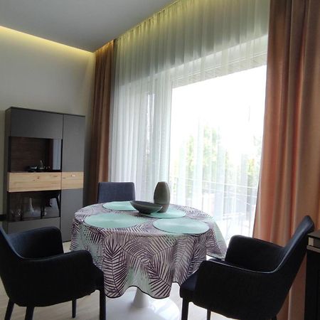 New J&R Apartment Near Girstutis, Free Private Parking & Self Check-In Каунас Екстер'єр фото