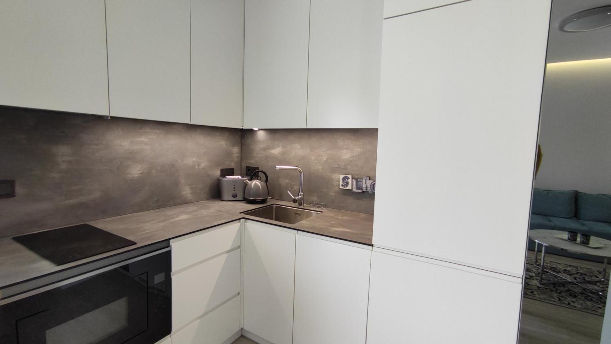 New J&R Apartment Near Girstutis, Free Private Parking & Self Check-In Каунас Екстер'єр фото