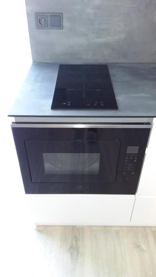 New J&R Apartment Near Girstutis, Free Private Parking & Self Check-In Каунас Екстер'єр фото